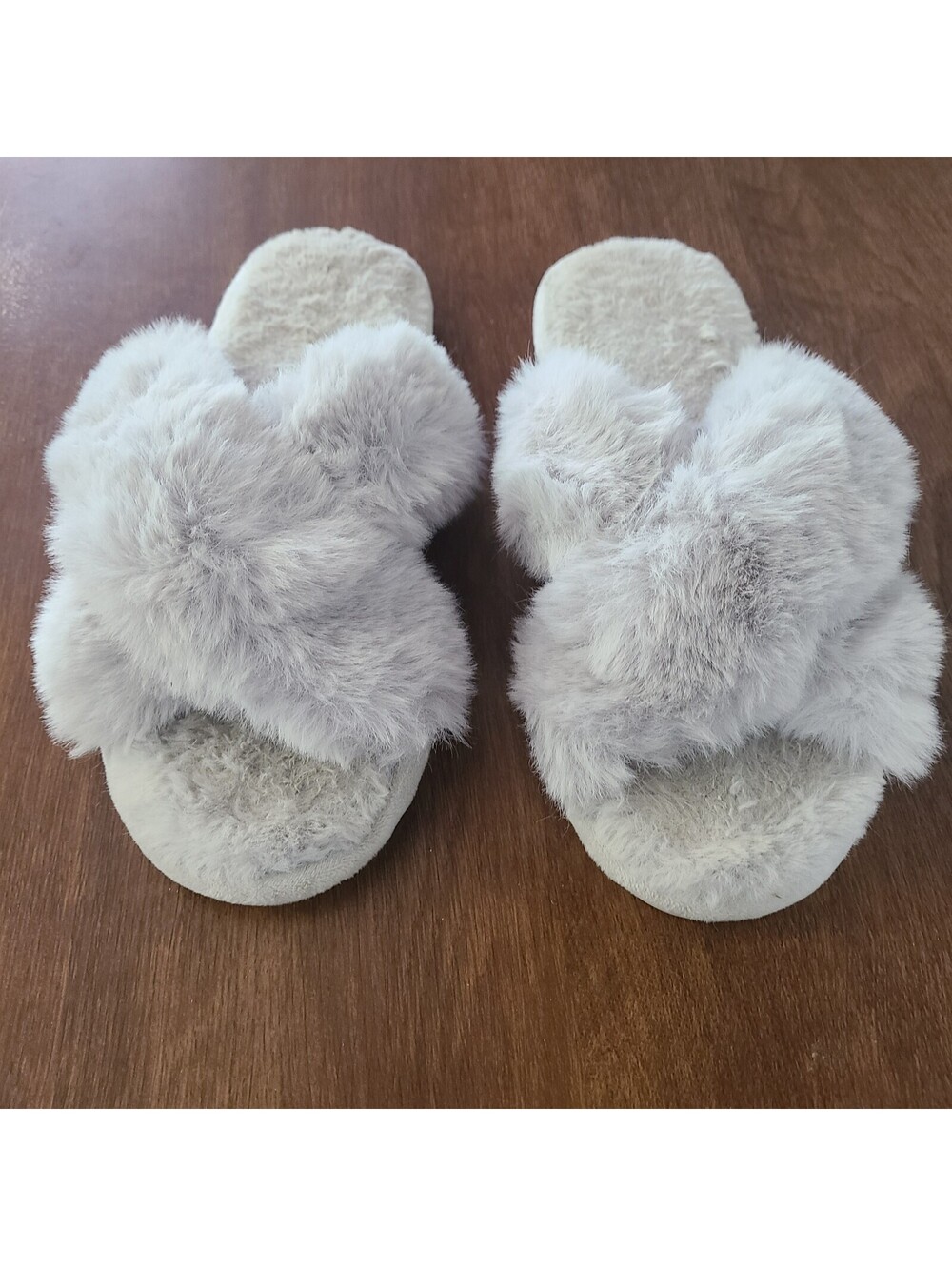 Plush Cross Band Cushioned House Slippers Rubber Sole M 7-8